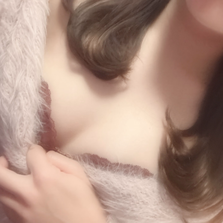 私服DAYのやつ💓


最近は乳首攻めるのにハマってるのでたくさん攻めさせてくれる人募集🙋‍♂️笑
極めて行きたい笑