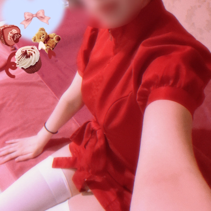 おはようございます、にじかです🌈
昨日の日記に書いてた、水戸でのコスプレ写真がちょっと残ってたので再掲してみます💦

ニーハイがいい感じで可愛い衣装でした🐦‍🔥
結構丈が短くて、しゃがむといろいろやばかったかもしれないです😌
他にも残ってたらまた載せる…かも？🤫