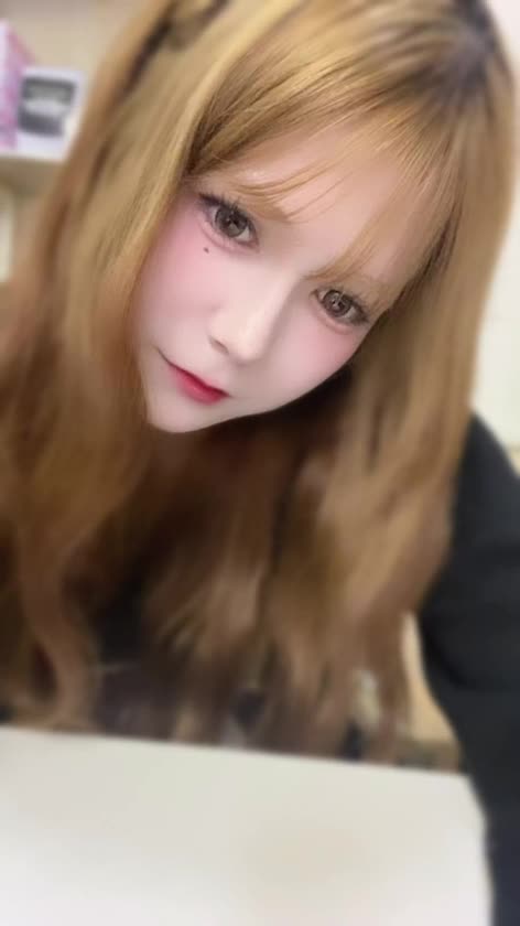 またまたお久しぶりです(⁎⁍̴̛ᴗ⁍̴̛⁎)

また復活しました՞⸝⸝ᵒ̴̶̷ 𓈞 ᵒ̴̶̷⸝⸝՞

なんか色々忘れちゃったけど
あおいちゃんとイチャイチャ
楽しみましょう( ´›ω‹｀)💕