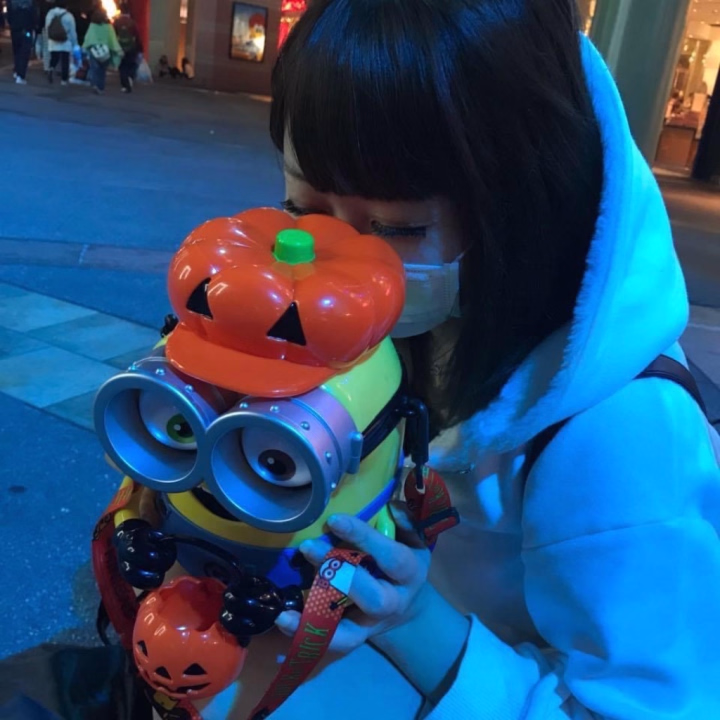 愛媛ってどこが有名なんだろう😳

大阪と言えば、、？ってなったら
ららは真っ先にユニバが出てきます🫢

中高生の時は放課後ずーっと
ユニバでした(^-^)


オレンジジュースは飲みたいなあ