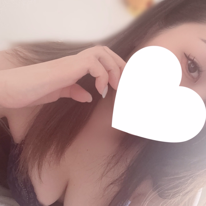 出勤中だよ😊

会いに来てね💕