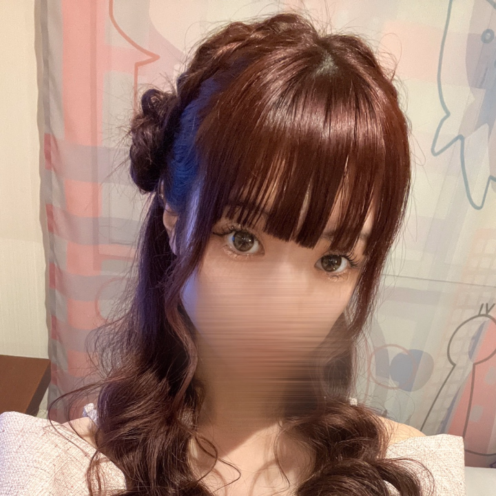 夕方からちょっと甘えたい気分🫶
一緒にのんびりイチャイチャしよ？
優しく構ってくれる人、待ってます…♡