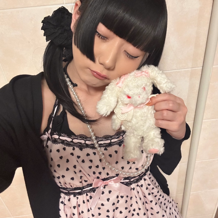 やっほー

今日から服新しくしました
17時〜居ます来てね

DJおんぷ今日の１曲
マキシマム ザ ホルモンで爪爪爪