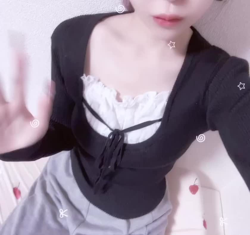 ほんのり担当(？)ほのりです❤️

おはようございます❤️
今日もいっぱい触りにきてね？

ご予約もありがとうございます✨
本日最短ご案内
15時以降〜24時までです❤️

12日と15日の19時〜24時もいますので
お誘いお待ちしてます☎️