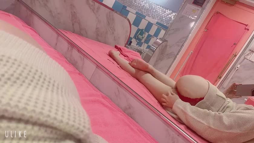 おちり💓

ツルスベおちり…💓
後ろからの
掴み心地が最高だったりします💓
