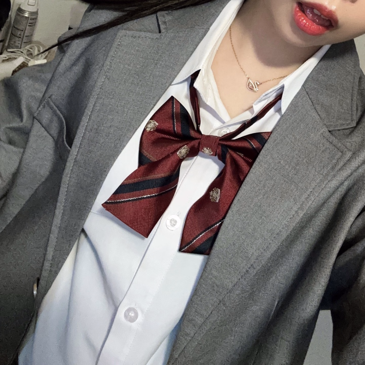 仕事できます！

みたいなキリッとした

敏腕な男性に凄く興奮しちゃいます🥹🥹

普段しっかりしてないといけないから

プレイの時こそはとエロい気がするの💓💓

普段きっちりしてるんだろうな〜って

印象のお兄様とか

仕事終わりのお兄様には

特に興奮しちゃいます🥹😌

ストレス発散に

とんでもなくエローいことしませんか？😘😘