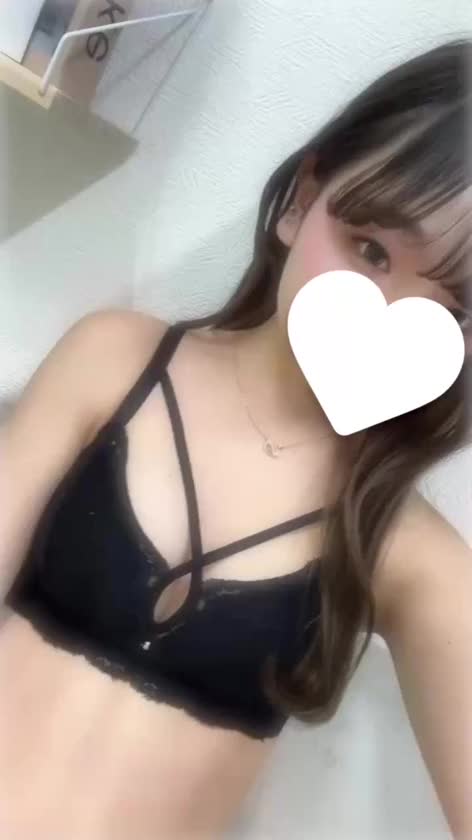 気持ち良すぎる！
 
って褒めてもらえた〜🥺💕
 
 
そうです
 
最強のアソコの持ち主です💁🏻‍♀️笑
 
 

ゆうかもいっーぱい
イかされちゃって大満足
🙈💓
 

まだまだゆうかのこと
いっーぱいイかせにきてね💖