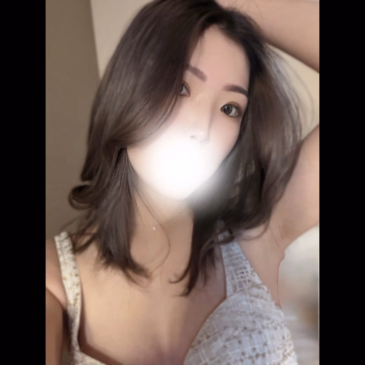 おはようございます☀️

11時から出勤します♡

ご予約空きあるのでお待ちしてます🌟