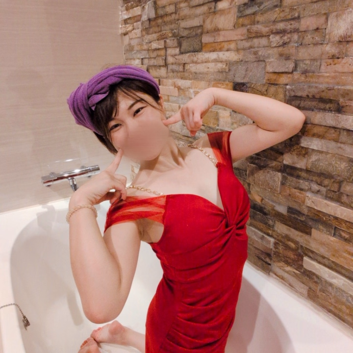 おはよう!!
明日急遽出勤あげました✨️
夜の少しの時間だけど、サザエさん症候群になる前にぜひハピネスへ〜😘
みう🐮🍜
