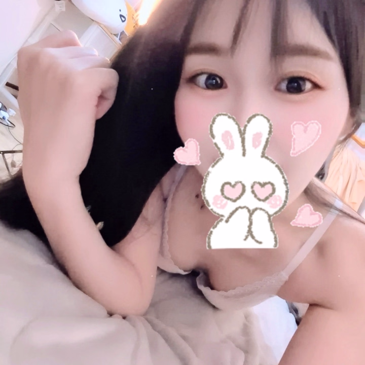 今週もおつかれさま😊💕

明日はお仕事だよね。
さとみも一緒に頑張る🤍

でもね、土曜日は違う🐾
6/27（土）は14時から会えるよ✨

事務員が休みの日だけ、昼から会える。
この時間、けっこう貴重なんだよ☺️

イチャイチャしたくない？🥰

もう来たくなってるでしょ。知ってるよ🐾

👇SNSも見てね🐾
https://lit.link/satomi