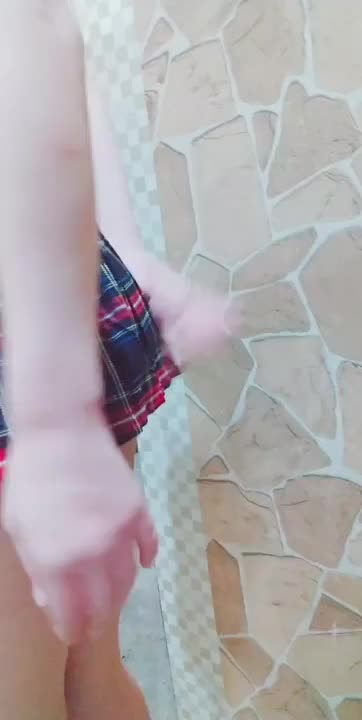 小さいお尻が好きなおにいさま💕


ぜひちあきのおしりを堪能しにおいで♡


そして○○納めお待ちしております(*^^*)