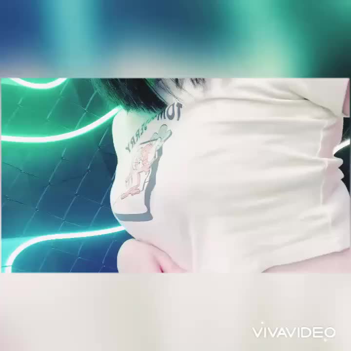 これがLサイズのTシャツってほんとうですか？？🥺🥺🥺



ゆんな🌼