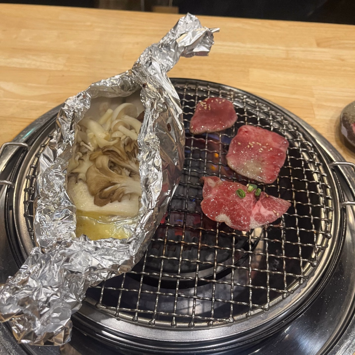 本日もありがとうございました！



会いに来たいと思ってご予約してくださって本当に嬉しかった😭

夜はまったりさんでちょっと寂しかったけど🥺



出勤は明日までとなっております🥲

9時～17時で出勤ですので最終日たくさん会いに来て欲しいです！

いっぱいコスプレ着させてください🫶
