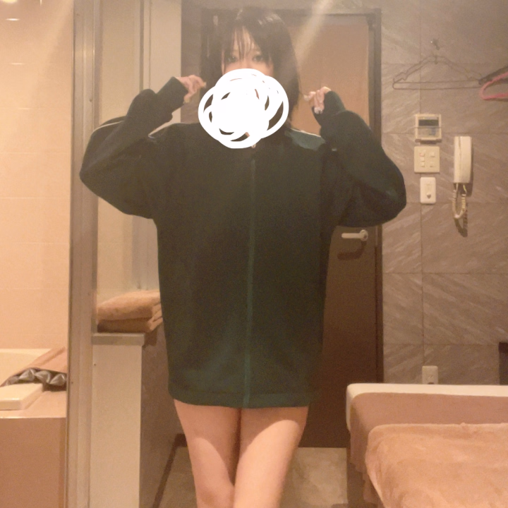 ラスト会いに来てくれてありがとう🥰

短い時間でたくさんお話できて楽しかったです❣️

また色々お話できると嬉しいなぁ🫶