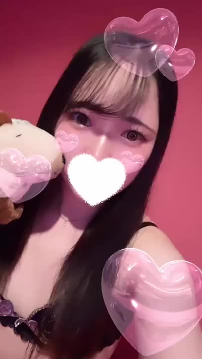お兄さん！
おはよう☀️
ひなえだよん🐥⸒⸒

今日で3日目ー！
連休の真ん中だね😳
どこかお出かけ行くお兄さんも多いかな？
今日もお兄さんと
気持ちいいこと沢山できますように🙈💗

この子は相棒の
カピバラくんです(　´  T  `)
ひなUFOキャッチャーが好きで
こういうのよくとるの😂
おかけで旅の相棒がたくさんいます😏💓

お兄さんはどんなこと好き？