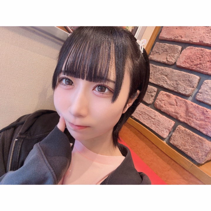 おはよ〜〜

きのう最後のほうに来てくださったおにいさん
お会いできなくてごめんなさい(T＿T)
万全な状態でお会いしたかったので
きのうははやく退勤させていただきました🥲

またお時間合う日がきますように💭

いっぱい寝たので元気です！
朝から夜まで待ってます🫶🏼