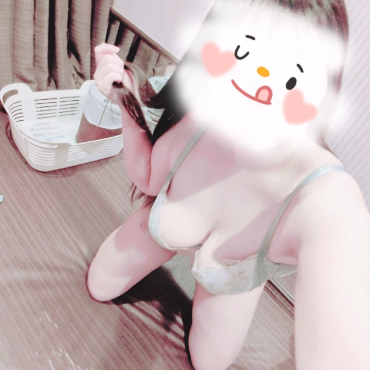 みなです❣️


GWはいかがお過ごしですか✨

少しでもお時間あるお兄様方


みなと一緒にぬるぬるしよ?🤭


お兄様の弱いとこ


みながたくさん攻めてあげる🫶

お待ちしてます😊