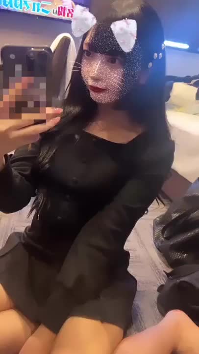 出勤しましたー！！！
残り今日入れたら4日間👍🏻👍🏻


今日は土曜日だね嬉しいね🥺🩷
お時間あるお兄さまいるかなあ(∩ˊ꒳​ˋ∩)💭


ろあと遊んで欲しいなあ🥺🩷


最近写メ日記みて会いに来てくれる人
たくさんで嬉しい🥺🩷🩷


コーラとかレッドブルとか
チョコレート貰えるの嬉しい( ᐪ꒳ᐪ )👍🏻


今日も会いに来てね🥺🩷


ろあ