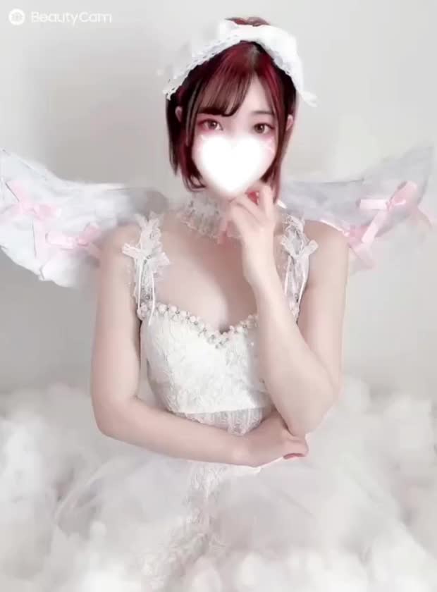 おはようございます！

最近ブラックキャップ的なのを
お家に置いたんですが、
Gだと勘違いしちゃってびっくりします笑

なぜか自分てしてることなのに
驚いてて面白い
(ほんとに自分でしたからね笑)

朝から変な話してごめんなさい〜

今日もがんばるぞお〜