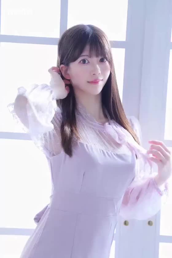 ぬくぬく抱きしめてくれるお兄さまいたら

くっつきにいっちゃうかも♡


ぎゅ〜ってしにきて💓


​​​​​​​うみ