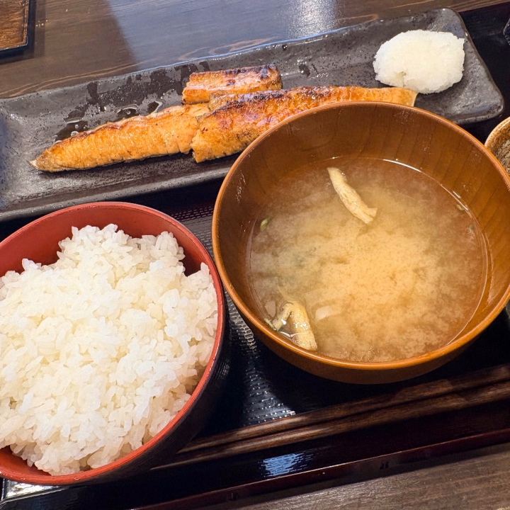皆様おはようございます！
りりか です‪‪❤︎‬

昨日はありがとうございました〜！
久々の横浜出勤でしたが
終わってみればたくさんご予約いただけてて
めちゃくちゃ嬉しいの気持ち！
会ってくださった皆様方
ありがとうございました‪‪❤︎‬

そして本日は9:00~17:00です！
ちょっとお天気悪めですが
ぬるぬる楽しんじゃいましょう☆

本日もよろしくお願いいたします‪‪❤︎‬