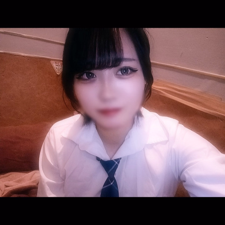 本日出勤してます✨

20時までで短いですがよろしくお願いします😳