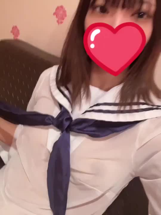会う度に、、と言っても過言じゃないくらい
はじめましてのお兄さんに言われるのが.....

キレイなカラダだね😍💞💘

元々低身長で華奢🥺
でもおしりがおっきくて...🍑🍑🤍
くびれがものすっごいの♡♡
実物のキラリのくびれとおしり
みて触って感じてほしいなぁ😌💗💗

おっきいおしりと
キュッと引き締まったくびれが大好きなお兄さんどこですか〜？？！！📣