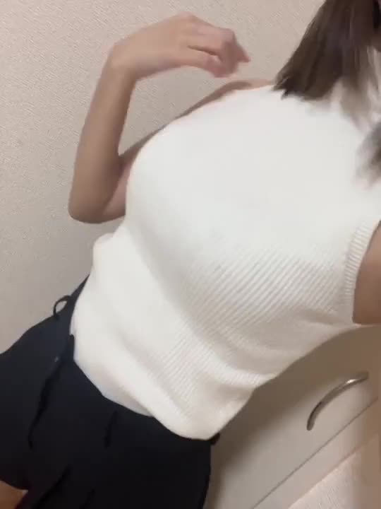 このあとも激しいのしようね？
おまんちょビショビショ大洪水に
してくれると信じたい💧💘

お精子 キラリのナカで絞り取らせて？

子宮ズンズンいじめて♡♡