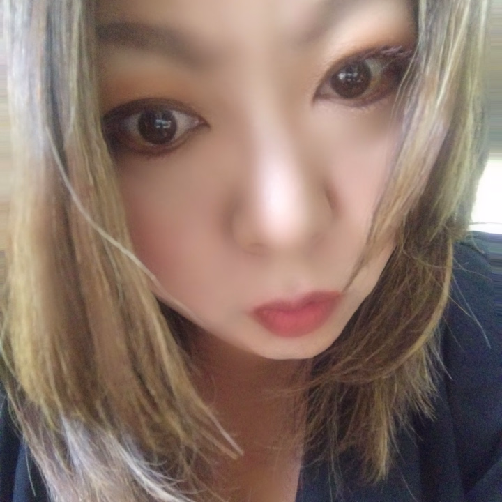 ⭐︎出勤⭐︎してます\(//∇//)\イチャイチャ💋大好き　気持ち良い事しましょ😘お時間合う✨お兄様方✨会いに来てね❣️お問い合わせ　ご予約　ご指名　♡エチエチ♡なお誘いお待ちしてます♡♡♡０６６７７９２７００♡♡♡