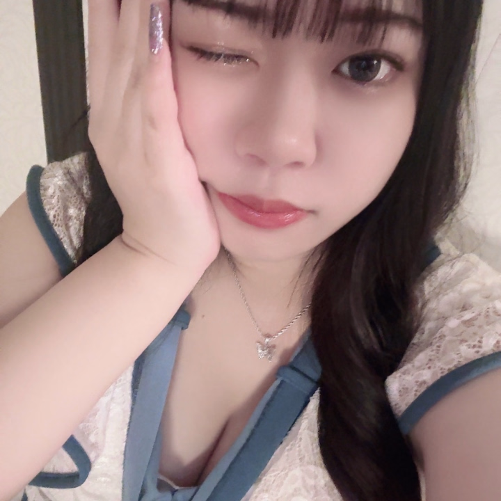 みりんです！

出勤してます〜🫶🏻
まだ今日24時までお待ちしてます🥺
予約待ってます🥰🥰🥰


今日スタート14時から予約ありがとうございました🥰
予約50分だったのに70分に伸ばしてくれてそれでも時間足りなかったって言ってくれて嬉しかった🥰
次はもっと長くいられると嬉しいなあ🥺
また会えるの楽しみ🫶🏻🫶🏻