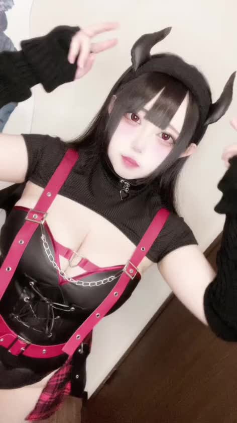 tiktok @sakarawanaide

ドSなので逆らわないでください