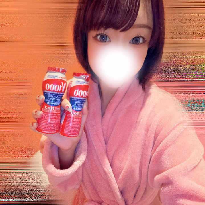 おはよう‼️なつみだよ🐿
 明日出勤します🙋‍♀️10:00~24:00(23:00受終)でいるのでぜひ遊びに来てね😉💖
 
 あと1週間で6月終わっちゃうの早すぎる😨6月は楽しいこと沢山して充実したなぁ💭夏になるにつれて色々楽しみがあるから、お仕事も頑張っちゃうよ💪