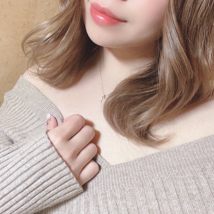 お兄さんに脱がせてほしいなぁ🥺