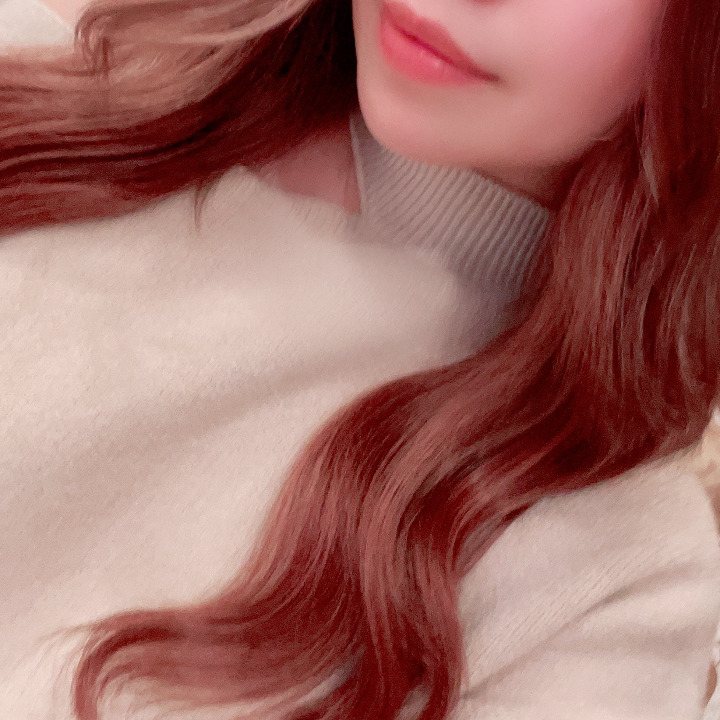 明日からまた出勤します🐣
エクステつけて髪染めて
イメチェンしました❣️

久しぶりに出勤する日はどきどきです☺️
明日お時間合えばぜひ遊んでね💞