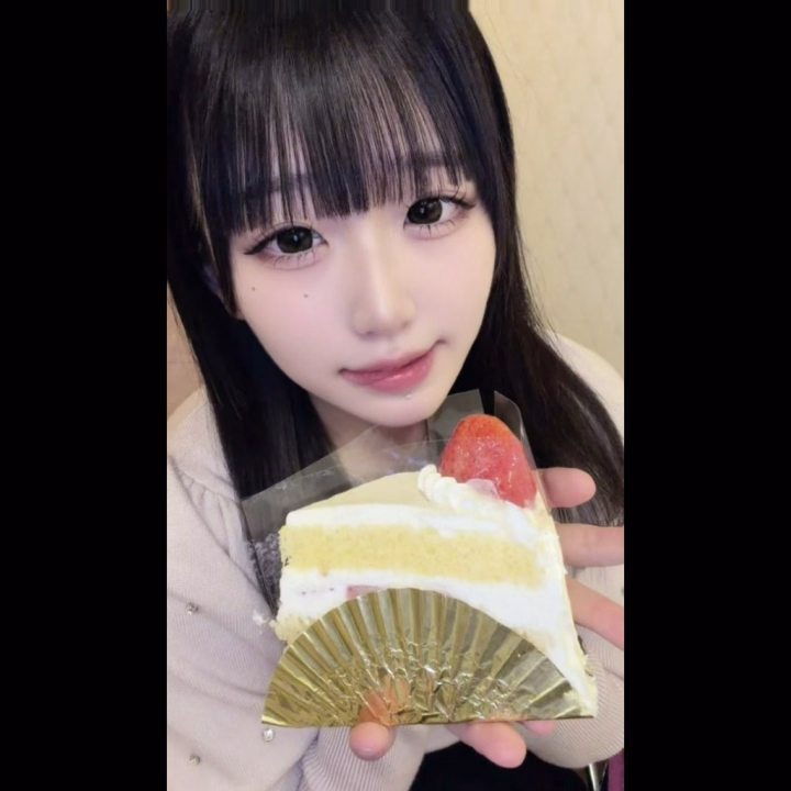 出勤しました！！

なんと♡
本指さんがケーキ買ってきてくれた〜🍰♡
サプライズすぎ！！！！！

20-25でまってるよ♡
