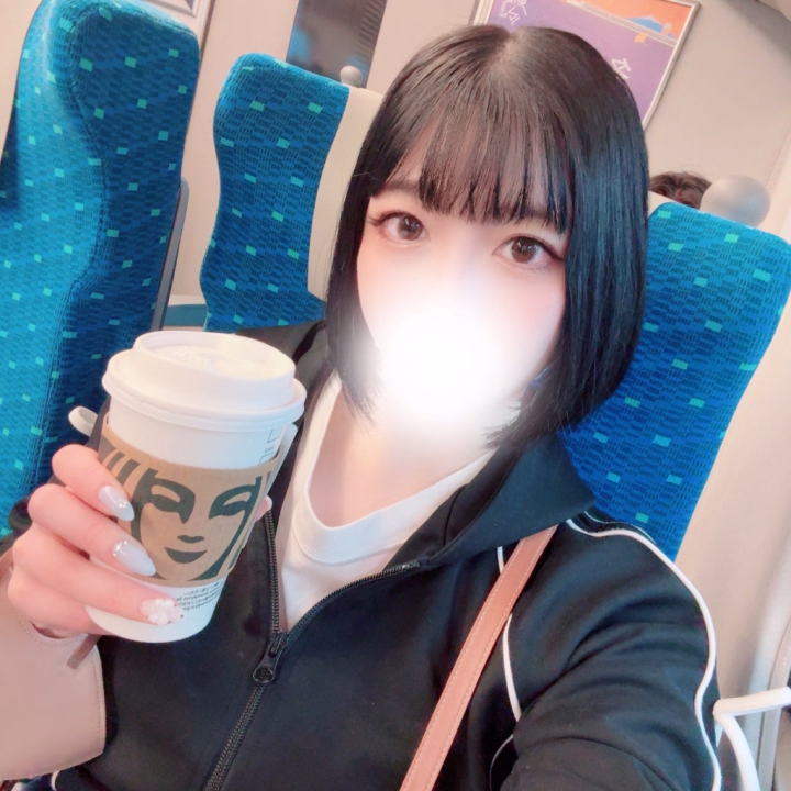 おはようございます☀️
姫路に向かうよー🚄
安定のスタバをお供に♡
最近寒くなってきたから
ホットドリンク必須だね☕️
本日も事前予約沢山
ありがとうございます❤️
最短16:30頃から🈳あります🙆♀️
ご予約お待ちしています😘
今回もコスプレでお出迎え✨
お楽しみにー!!
こはる🌸
