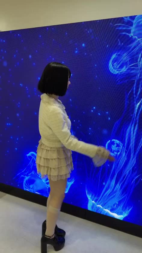 まるで〇〇しているみたい💕

こんばんは🌙

今夜はまるでこはるとデートをしているみたいな動画を投稿しちゃうよ🥰

こはるの私服は綺麗めな服が多いかなー

スカートが多めで
わりと足を出していることが多いよ！！

沢山笑ってまるで子どもみたいにはしゃぐようなデートがすごく好き💕

笑わせてくれる男性が特に
大好きです🤣

こはるも明るくて面白いタイプなのでお部屋の中でも楽しい時間になること間違いなし！！

日頃の疲れを楽しい時間で
吹き飛ばそう💨








こはる🌸