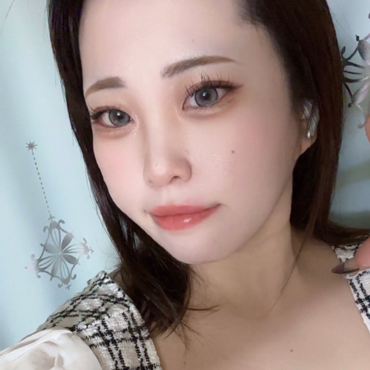4月に入って、まだ誰ともセ♡クスできてないです🙈

この何日間で、おま♡こ凄く締まった気が🙄🧡

⚠️早すぎるイキには注意です⚠️

我慢してるお兄様を見てて、なんか興奮しちゃうんだ🙄❤️‍🔥

ヤバそうなら、言ってね🖐️

寸止めもできるからね🧡🧡

のあの処○枠は、
誰が奪ってくれる？💭