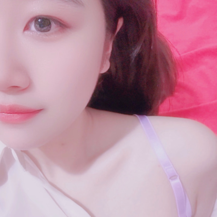 今日もおつかれさま😳💗
頑張った1日の終わりには
ご褒美が必要だよね?✨️
ひまりのカラダと優しさたっぷりあげる🫶
汗だくになるまで、求め合お??