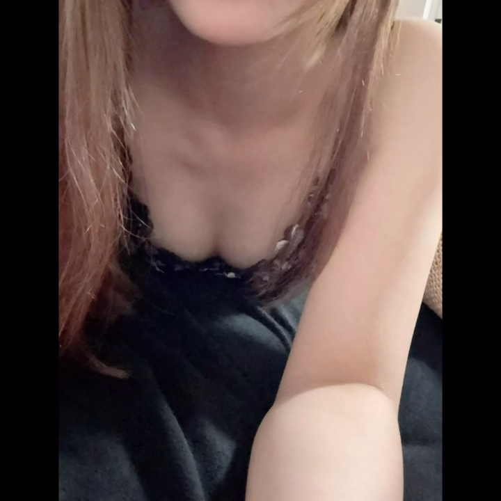 今日のお礼日記です💌
先頭70分のお兄さん！
逢いに来てくれてありがとう～❣️美人っていっぱいいってにやけてくれて嬉しかった😊
沢山お話もできて楽しかったしたくさんHなこともできて幸せだった～♡話しやすいお兄さんで会えてよかったっ！また会いに来てくれると嬉しいな( ¨̮ )

100分のお兄さん！
逢いに来てくれてありがとうございます💓‪
仕事終わり急いできてくれてありがとう～❣️落ち着いた優しいお兄さんでプレイに入った瞬間人格変わってえちえちなっててコーフンした〜ゆっくり過ごせて楽しかった♡また逢いに来てね💕︎

80分のお兄さん！
逢いに来てくれてありがとうございます💓‪
結構待たせてしまって申し訳なかったです、💦ごめんなさい🙇🏻‍♀️お兄さんはえちがうまくてたくさん気持ちよくなっちゃいました😊優しいお兄さんで安心しました❣️
予定間に合ったかな、？
また会いに来てくれると嬉しいです♡

70分のお兄さん！
逢いに来てくれてありがとうございます💓‪時間ズレ多くて申し訳なかったです😭
沢山褒めてくれて嬉しかった🥰オプションもつけてくれて嬉しかった～多分初めて使