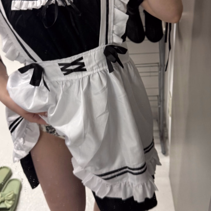メイドさんになってみました🤍
ご主人様、はるひ甘やかしに来てくれますか？🥹雨も落ち着いてきて、21時まではるひは居るのではるひの所にお迎えに来てね💘
