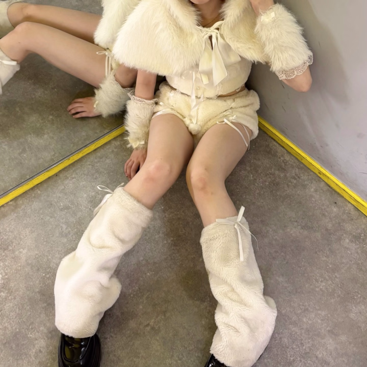 こんばんは、はるひです😼
いつもは五反田にいるんだけど6/2・6/3
水戸に遊びに行きます(ˆ . ̫ .ˆ)♡

いつもとちょっと違う雰囲気で待ってるので会いに来てくれたら嬉しいな〜〜
はるひに似合うお洋服選んでください🤍

白くてにこにこした人好きなお兄さん、
たぶん相性いいと思います🫶🏻

いっぱいお話するのも、まったりくっつくのも好きだからはじめましてでもはるひが甘々にさせちゃうよ〜〜🧚🏻‍♀️色んなお兄さん達に会えたらいいなー💕💕