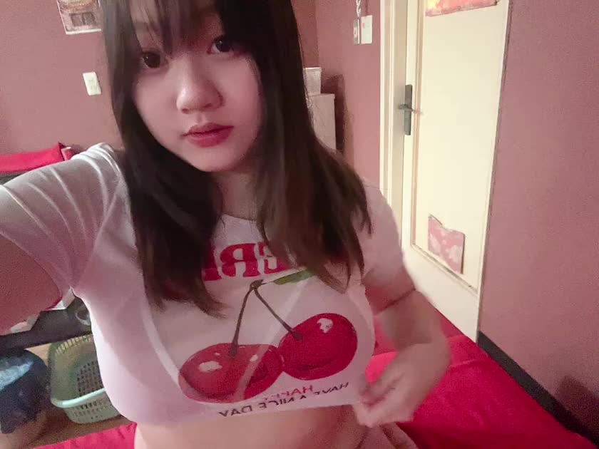 チラチラって…
しのあのおっぱいのふわふわ具合は会わなきゃわかんないなぁ…(*´. . )

でもあってたっっくさん触ってお兄様に伝えたい…♡♡
火曜日までだから触りに来てね…？？💗