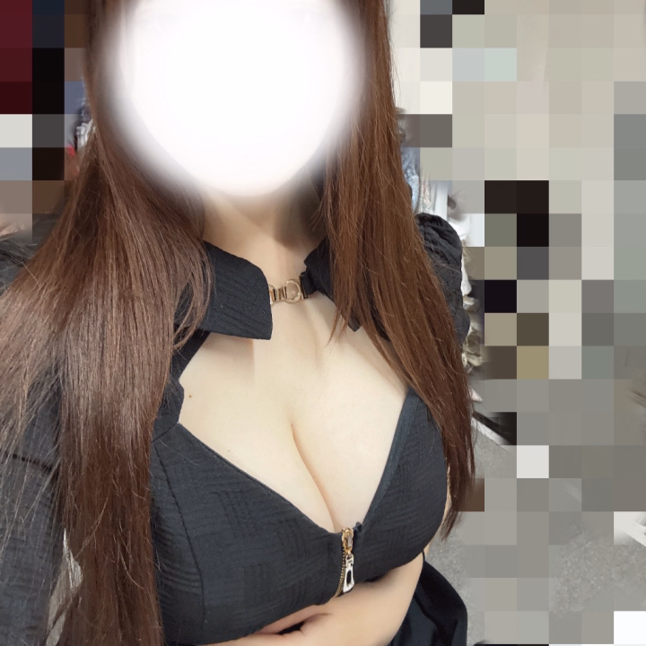 りりあ🎀
おはようございます。
今日は
23:00まで出勤です🫣

今日お時間あるお兄さん、
仕事終わりに癒されたい方、
温もりたっぷりな時間を過ごしたい方、
ご予約お待ちしております😳