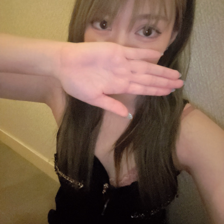 今日も15時から24時までいますよー😊
明日からしばらくお休みなので
今日会いにきてください😢

待ってますよー？