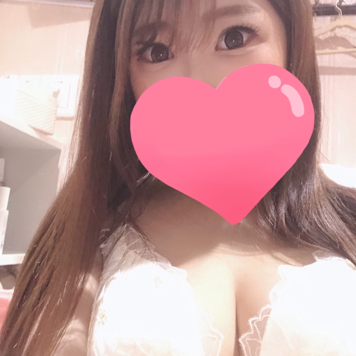 2日間の通し勤務も無事終わって
今日は久しぶりにアラームかけずに寝れて幸せでした(  ´˘`  )

今日明日明後日は
16時からラストです🙆‍♀️


お休み入る前に遊びに来てね🧡
