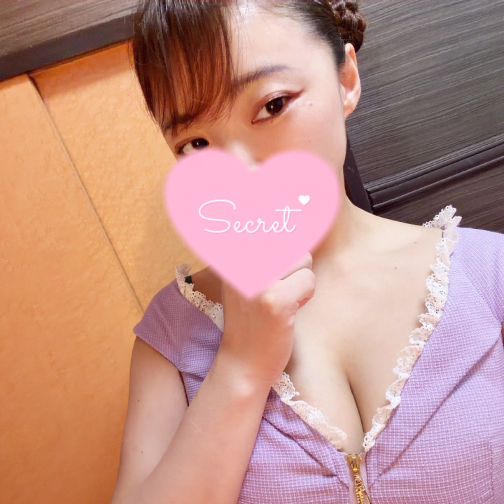 おはよ☀️
今日は気合いで頑張るよー！！！！


応援してね📣📣