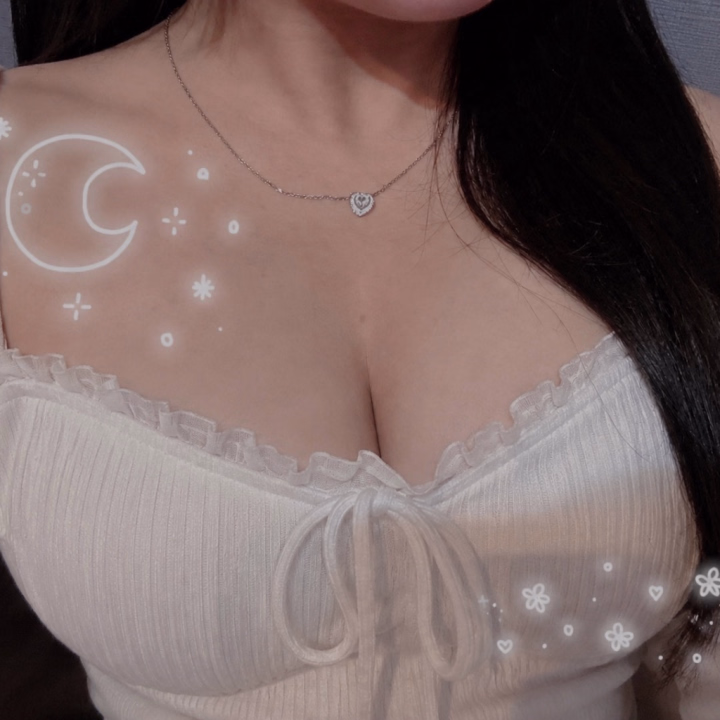 いつもと違う感じだよ✨

お誘い待ってまーす❤️