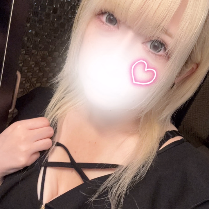 あむだよ～っ

あっという間に6月ですね！

あむは今日も元気に出勤してるよ✨

本日23時まで！あむに会いに来て～？