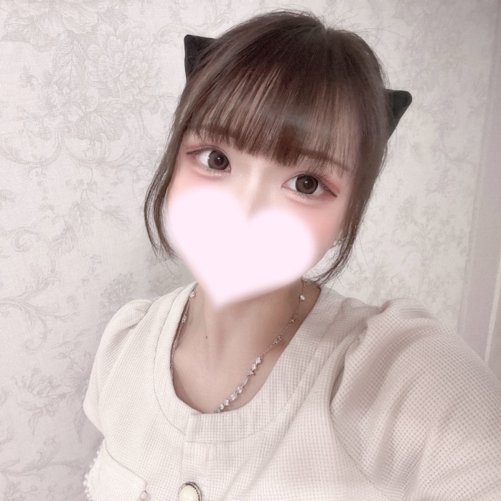 しゅ！したよ！！

みてー👀❕
きょーリボンが猫耳みたいなの〜🐈🐾
にゃんにゃんまるちDayだあ❕🩷